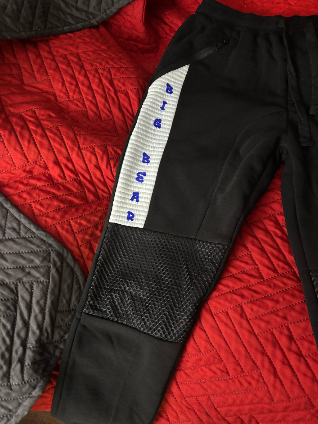 Big Bear Big Bags 2 Piece Jogger Set!!